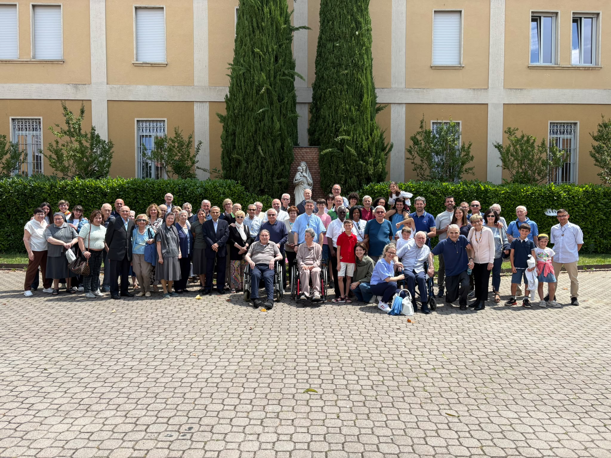 La visita dei parenti: una festa di famiglia e vocazione
